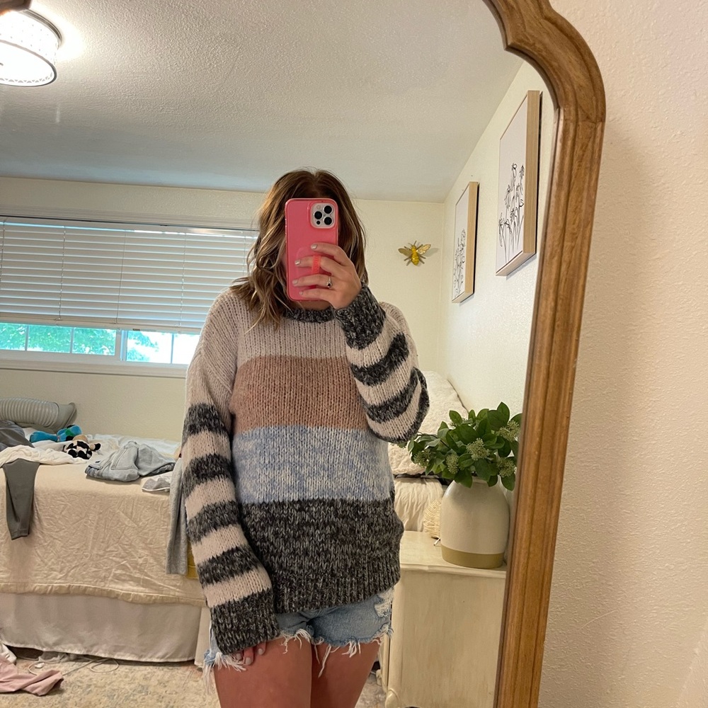 American eagle sweater